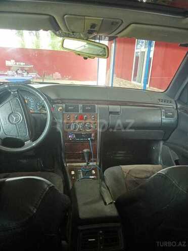 Mercedes E 200 1996, 376,000 km - 2.0 l - Salyan