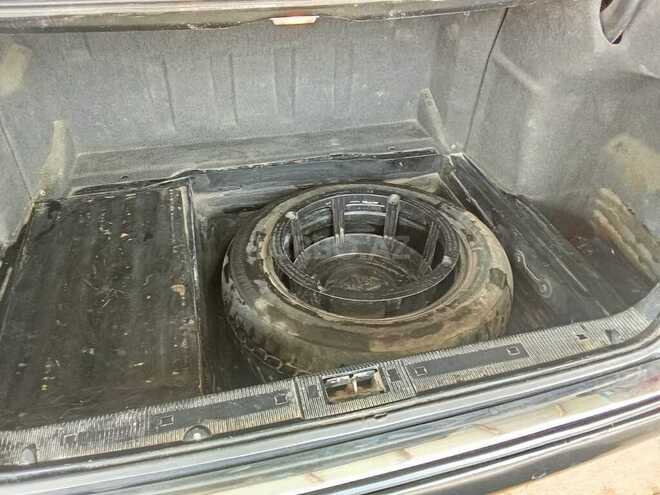 Mercedes E 200 1996, 376,000 km - 2.0 l - Salyan
