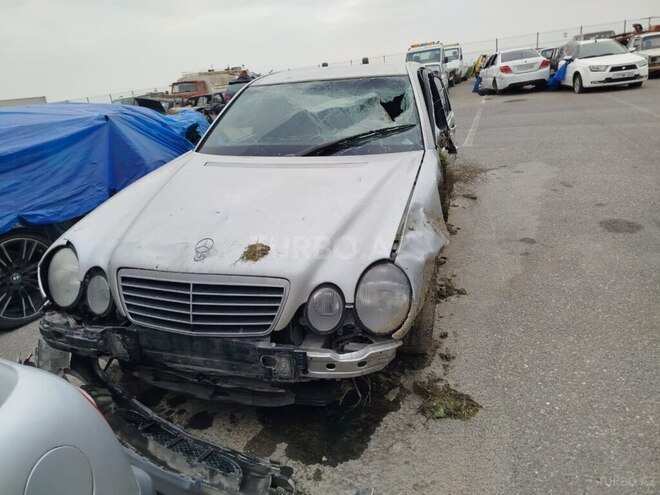 Mercedes E 220 d 2000, 350,000 km - 2.2 l - Bakı