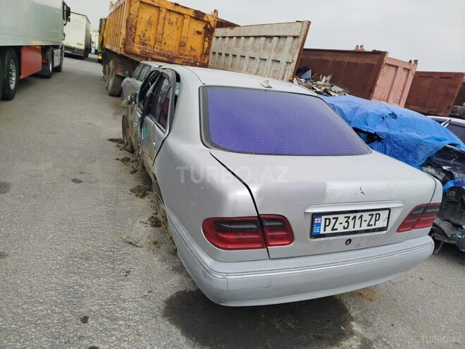 Mercedes E 220 d 2000, 350,000 km - 2.2 l - Bakı