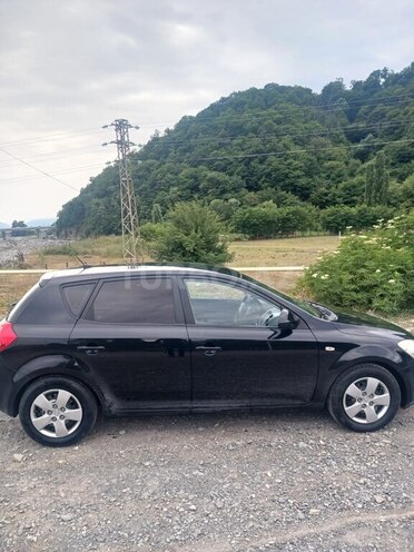 Kia Ceed 2008, 290,000 km - 1.6 л - Qəbələ