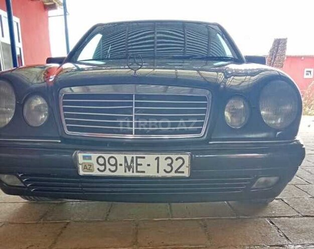 Mercedes E 200 1996, 376,000 km - 2.0 l - Salyan