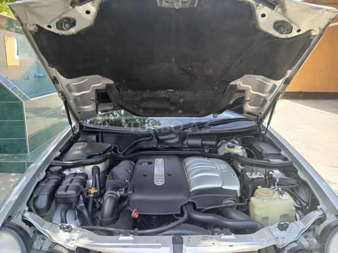 Mercedes E 220 d 2001, 560,000 km - 2.2 л - İmişli
