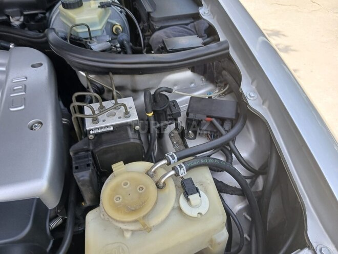 Mercedes E 220 d 2001, 560,000 km - 2.2 л - İmişli