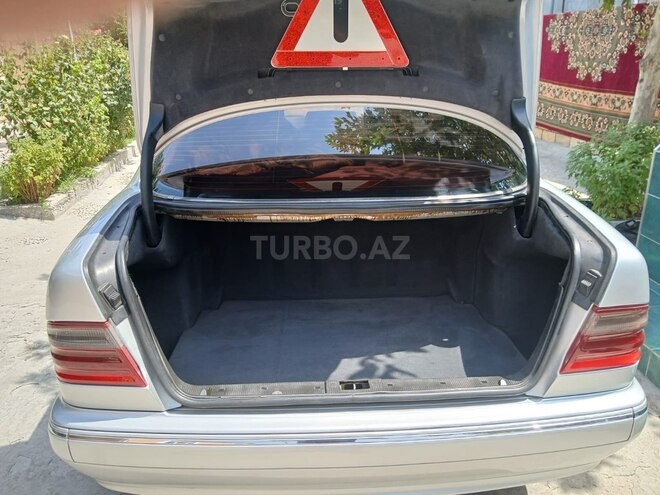 Mercedes E 220 d 2001, 560,000 km - 2.2 л - İmişli