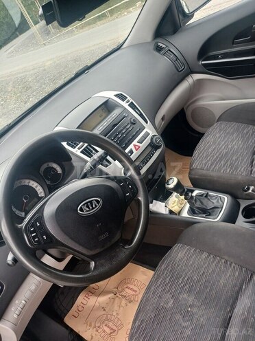 Kia Ceed 2008, 290,000 km - 1.6 л - Qəbələ