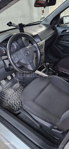 Opel Astra 2008, 250,000 km - 1.4 l - Qusar