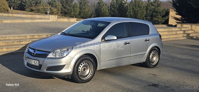 Opel Astra 2008, 250,000 km - 1.4 l - Qusar
