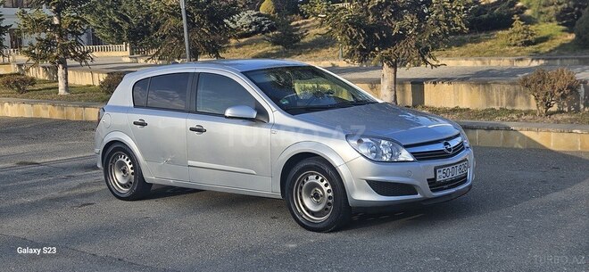 Opel Astra 2008, 250,000 km - 1.4 l - Qusar