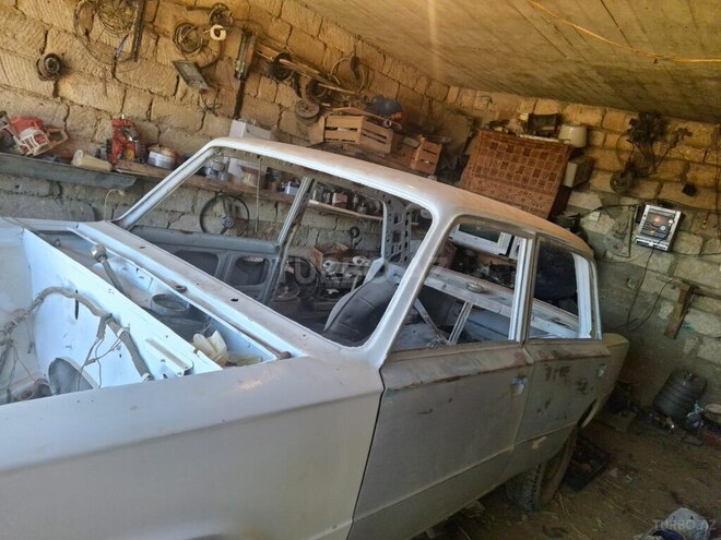 LADA (VAZ) 21011 1980, 180,000 km - 1.3 л - Bakı