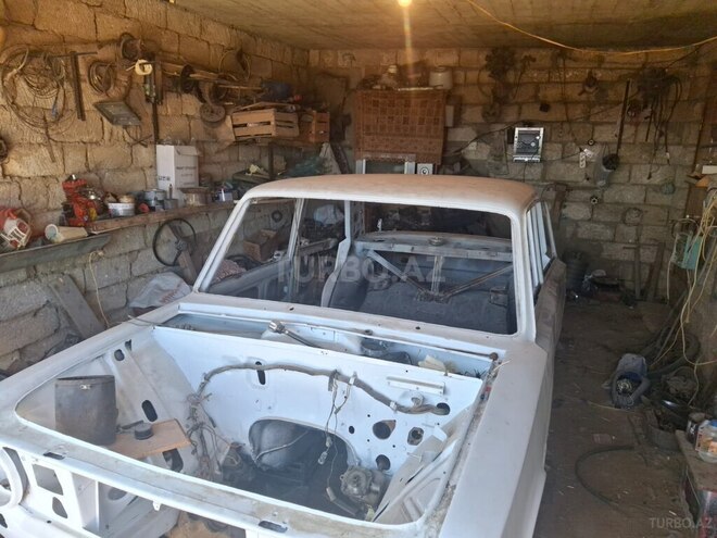 LADA (VAZ) 21011 1980, 180,000 km - 1.3 л - Bakı
