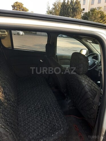 Renault Sandero 2013, 300,000 km - 1.6 l - Bakı