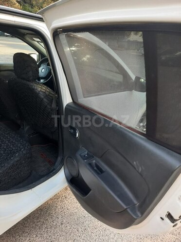Renault Sandero 2013, 300,000 km - 1.6 l - Bakı