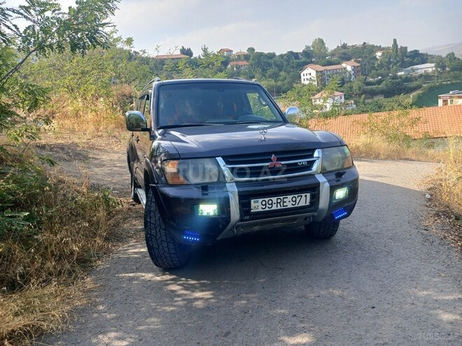 Mitsubishi Pajero 2000, 254,315 km - 3.0 l - Laçın
