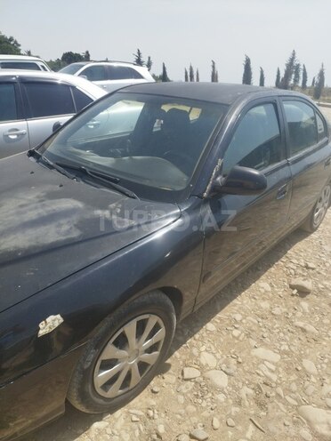 Hyundai Elantra 2001, 300,000 km - 2.0 l - Şamaxı