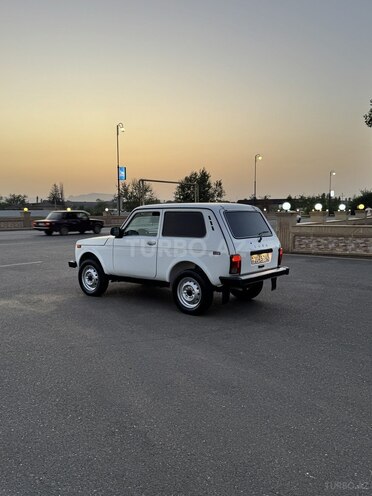 LADA (VAZ) Niva 2008, 190,000 km - 1.7 л - Qazax