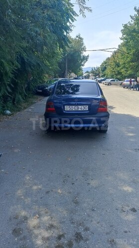 Opel Vectra 1996, 318,000 km - 2.0 l - Qazax
