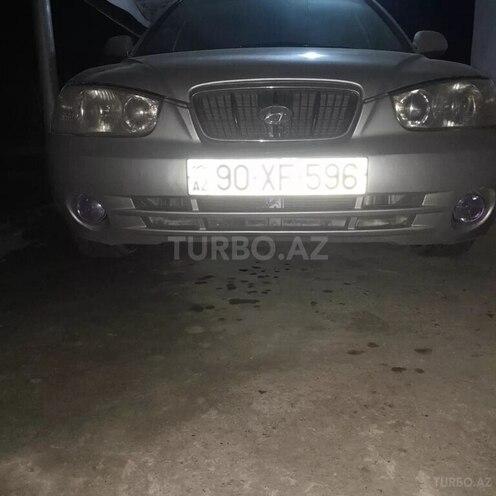Hyundai Elantra 2001, 221,253 km - 2.0 l - Qax