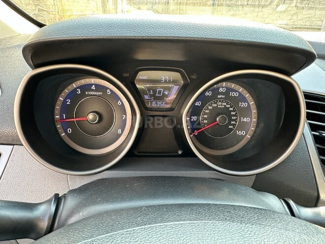 Hyundai Elantra 2015, 187,257 km - 1.8 l - Bakı