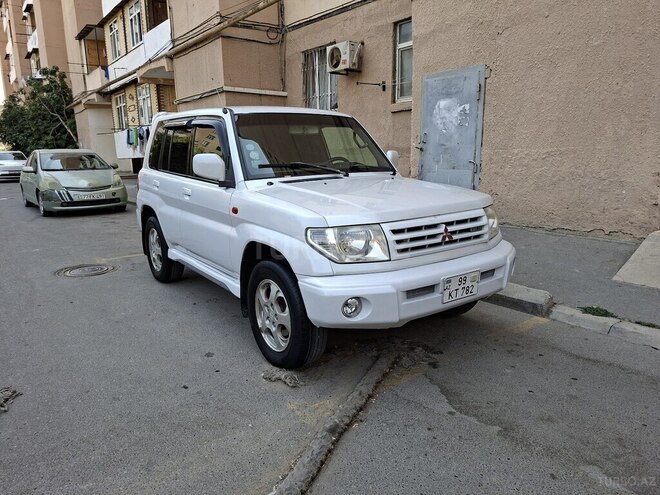 Mitsubishi Pajero io 2000, 286,000 km - 2.0 l - Bakı