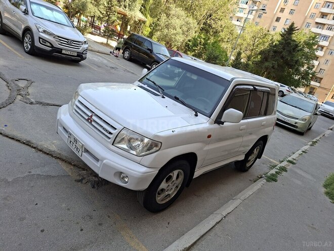 Mitsubishi Pajero io 2000, 286,000 km - 2.0 l - Bakı