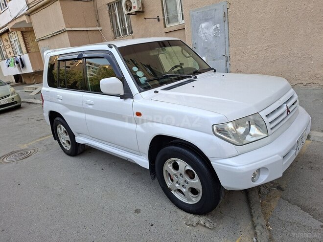 Mitsubishi Pajero io 2000, 286,000 km - 2.0 l - Bakı