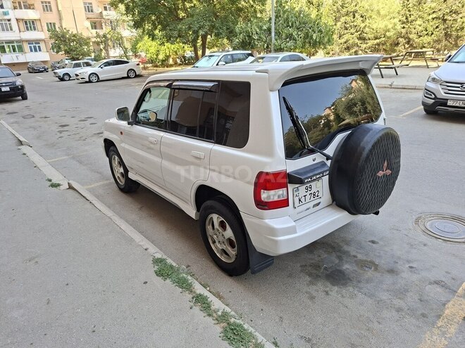 Mitsubishi Pajero io 2000, 286,000 km - 2.0 l - Bakı