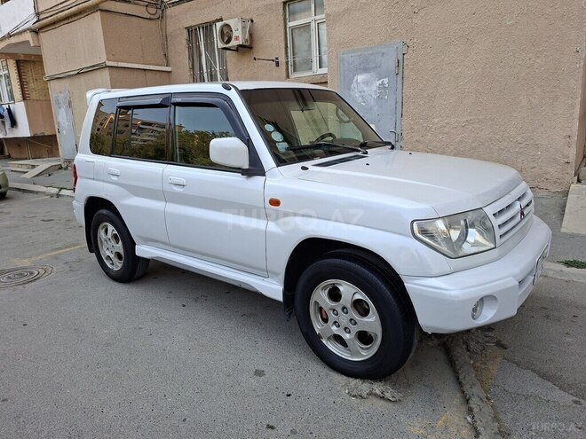 Mitsubishi Pajero io 2000, 286,000 km - 2.0 l - Bakı