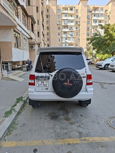 Mitsubishi Pajero io 2000, 286,000 km - 2.0 l - Bakı
