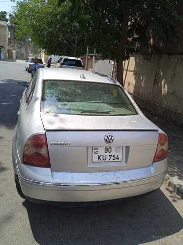 Volkswagen Passat 2003, 239,391 km - 1.8 l - Biləsuvar
