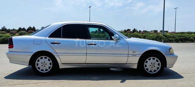 Mercedes C 220 d 2000, 338,000 km - 2.2 l - Bakı