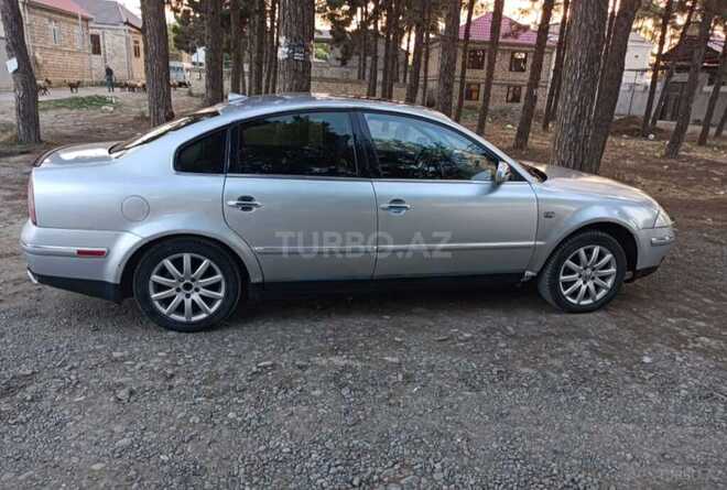 Volkswagen Passat 2003, 239,391 km - 1.8 l - Biləsuvar
