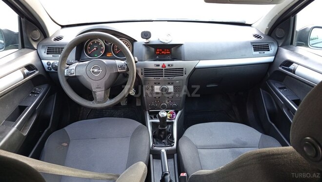 Opel Astra 2006, 245,000 km - 1.3 l - Beyləqan