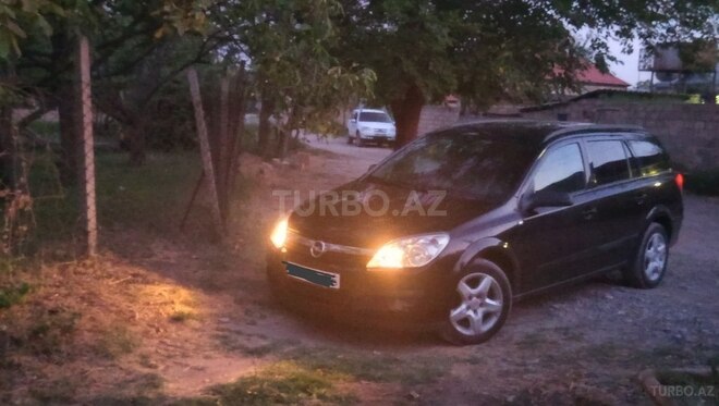 Opel Astra 2006, 245,000 km - 1.3 l - Beyləqan