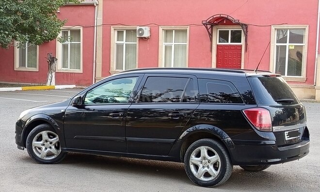 Opel Astra 2006, 245,000 km - 1.3 l - Beyləqan