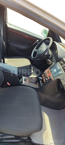 Mercedes C 220 d 2000, 338,000 km - 2.2 l - Bakı
