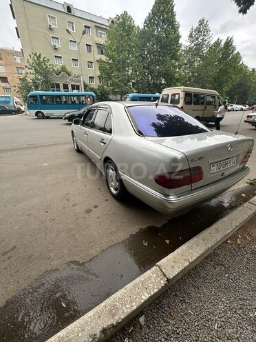 Mercedes E 200 1996, 511,000 km - 2.0 l - Gəncə