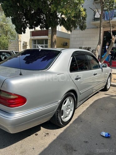 Mercedes E 200 1996, 511,000 km - 2.0 l - Gəncə