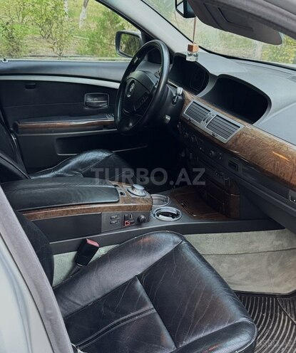 BMW 745 2002, 248,000 km - 4.4 l - Hacıqabul