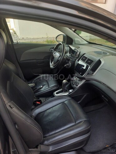 Chevrolet Sonic 2015, 195,500 km - 1.4 l - Gəncə