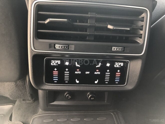 Audi Q7 2020, 60,000 km - 3.0 l - Bakı