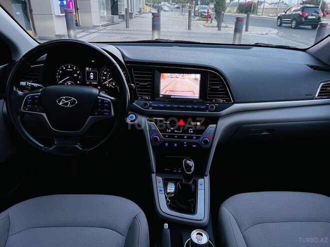 Hyundai Elantra 2018, 112,000 km - 2.0 l - Bakı