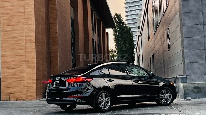 Hyundai Elantra 2018, 112,000 km - 2.0 l - Bakı
