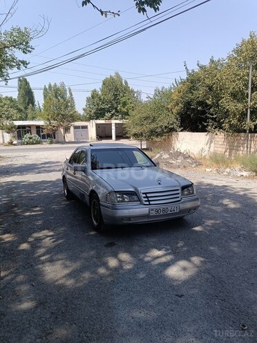 Mercedes C 220 1995, 749,954 km - 2.2 l - Bərdə