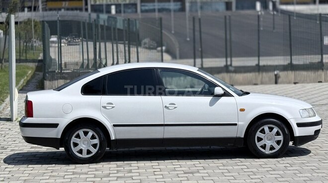 Volkswagen Passat 1997, 424,000 km - 1.8 л - Bakı