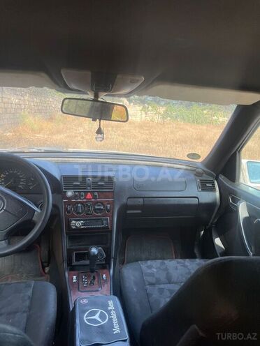 Mercedes C 220 d 1999, 300,000 km - 2.2 l - Bakı