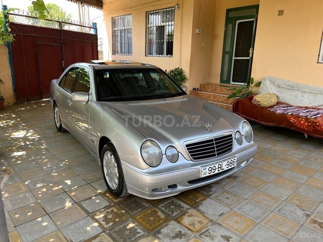Mercedes E 200 2000, 320,000 km - 2.0 l - Bərdə