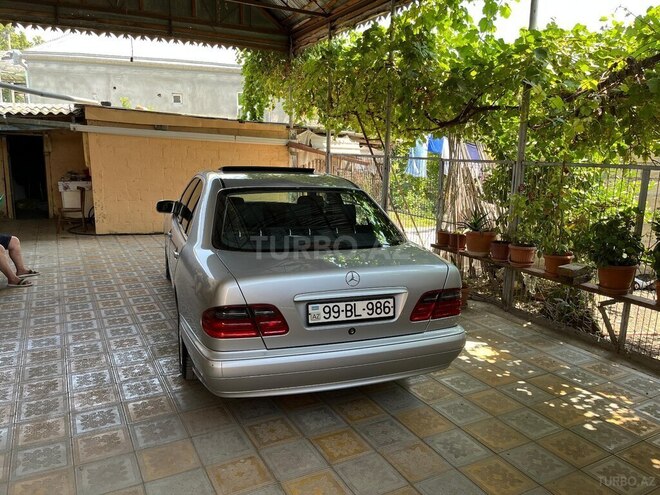 Mercedes E 200 2000, 320,000 km - 2.0 l - Bərdə