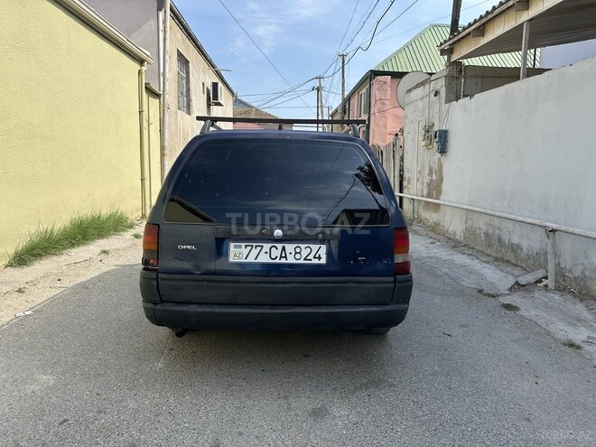 Opel Astra 1993, 185,686 km - 1.6 l - Bakı