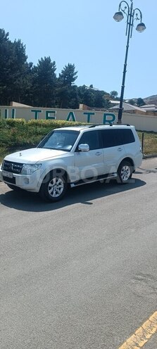Mitsubishi Pajero 2015, 140,000 km - 3.0 l - Gəncə